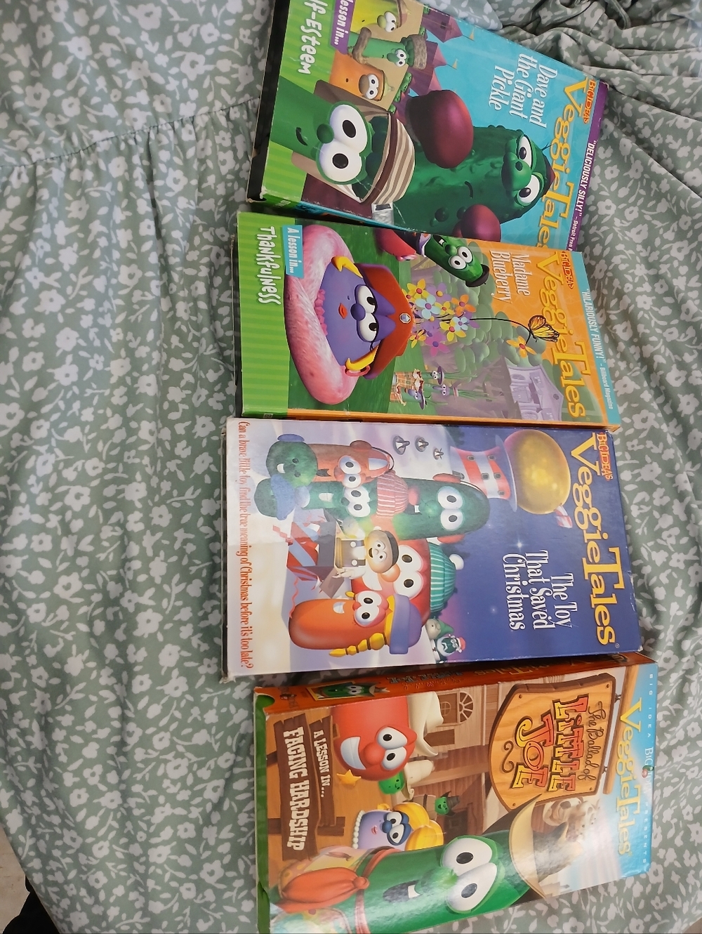 Veggie Tales  Vhs Tapes Set Of 4